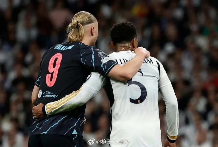 篮球篮网球队内部训练赛完成