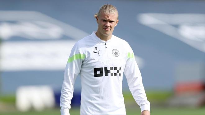 博主：下赛季无缘英博的拉布亚德今日回到基地，将参与训练