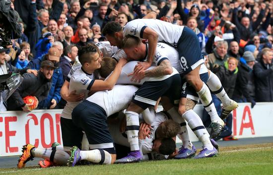 世界杯选拔赛出现突发状况，引广泛关注