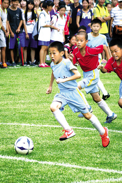 记者：不清楚利物浦是否会提高报价，但斯洛特渴望得到伊萨克